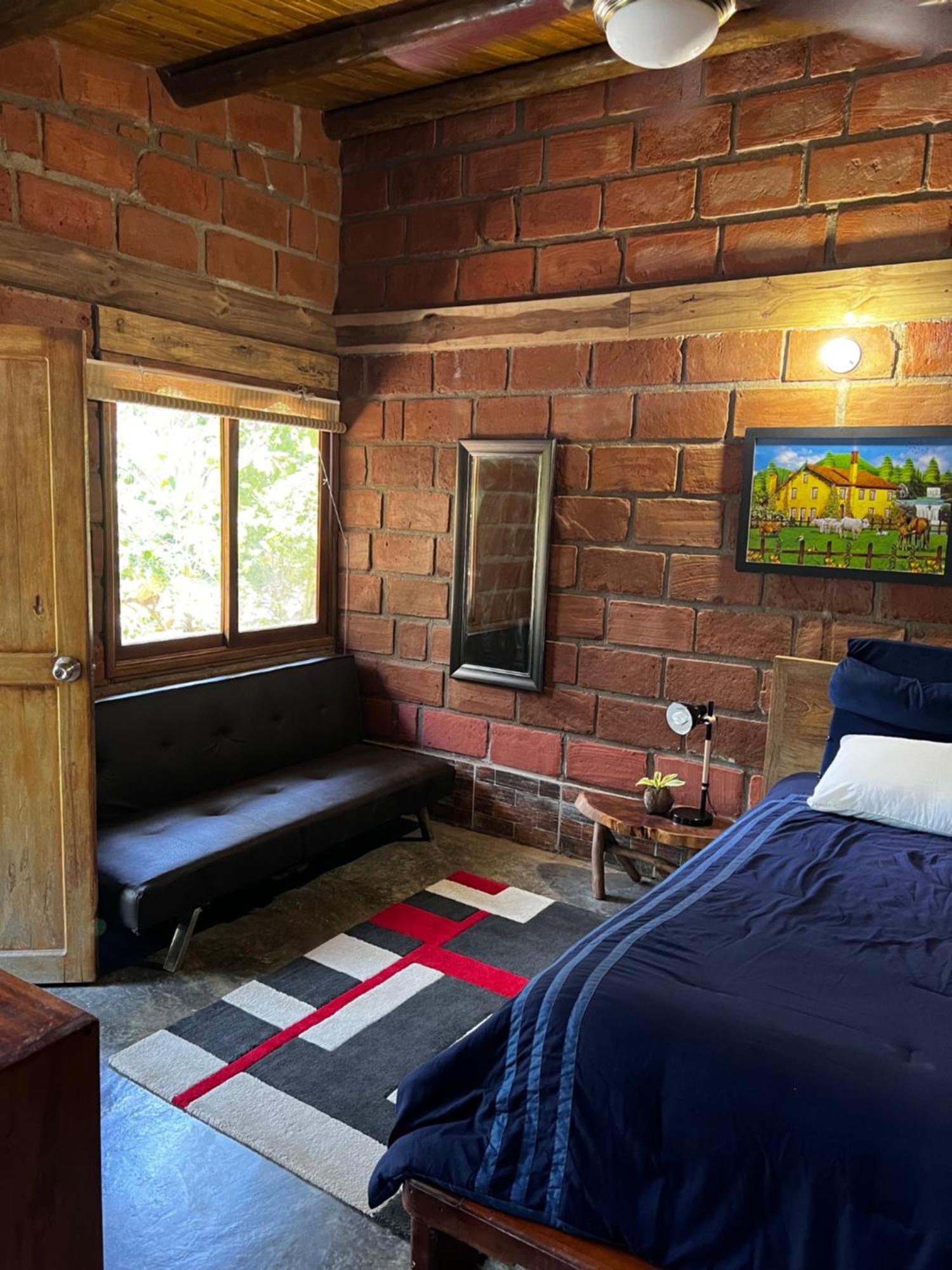 Hacienda Valencia Hostel Guachaca Exterior photo